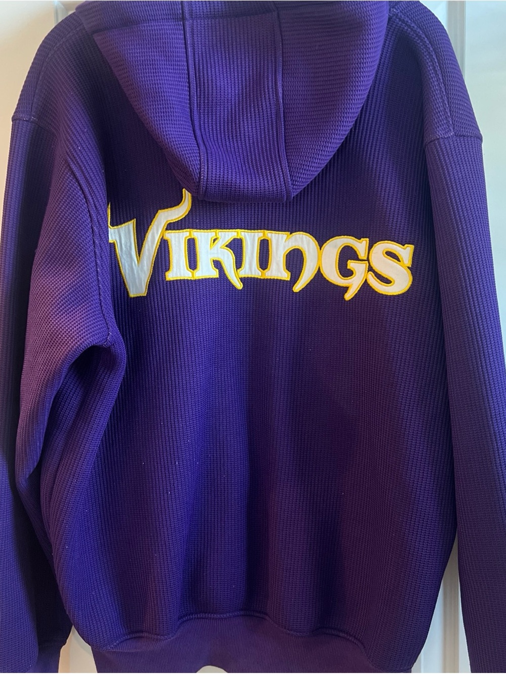 Minnesota Vikings Fleece Hooded Men Coat Sherpa Lined Rib Knit Jacket.